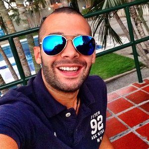 Meet your Posher, Eloy c